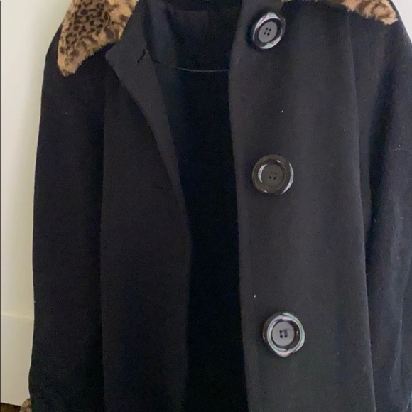 THE LIMITED BLACK WOOL COAT WITH CHEETAH CUFFS - Picture 5 of 5